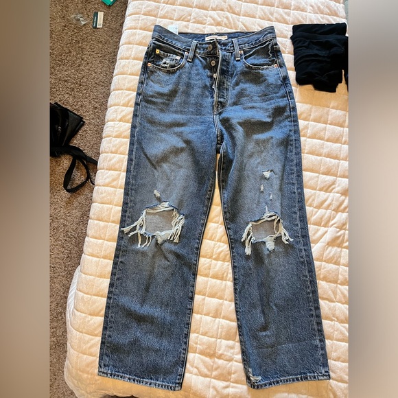 Levi's Women's Ribcage Straight Ankle Jeans size 28 - Picture 2 of 2